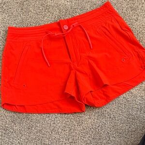Athleta shorts bright orange size 4